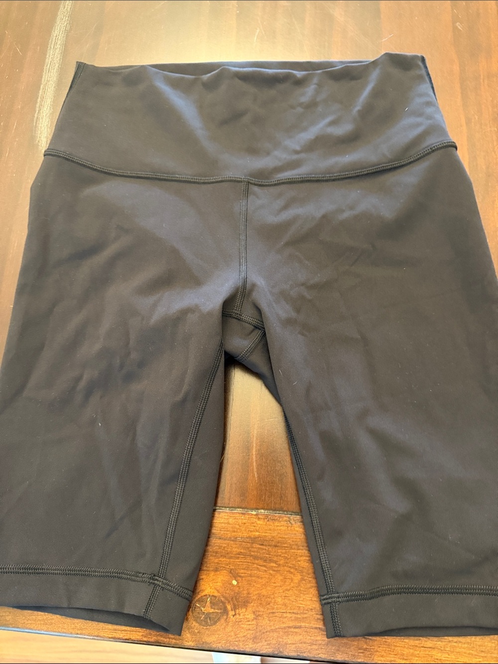Women's Black Lululemon Wunder Under 10 inch Shorts